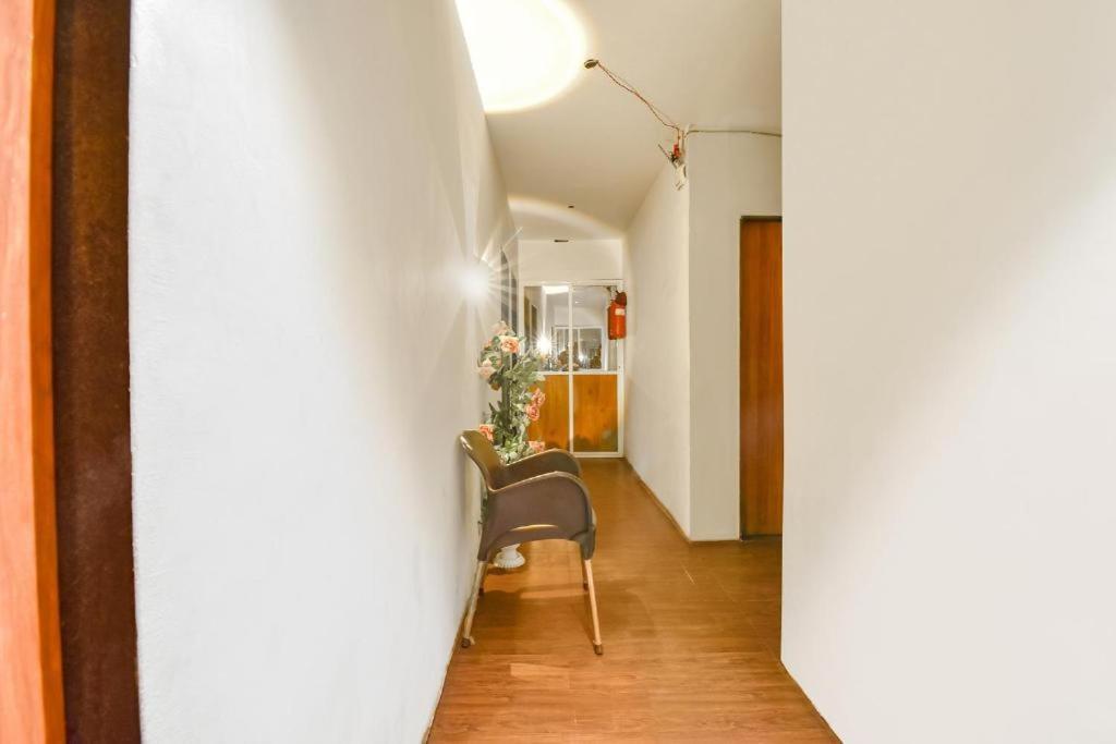 Nidhivan Hotel And Rooms Surat Bagian luar foto